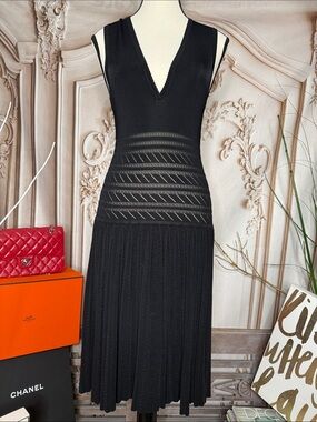 YIGAL AZROUEL-Black V-Neck Knit Dress - Elegant Women's Dress